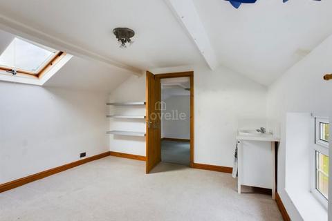6 Briars Lane, Stainforth, Doncaster, DN7 5AZ