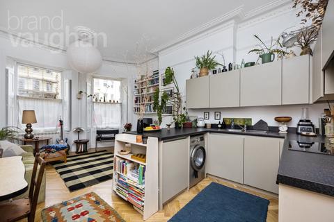 2 bedroom flat for sale, Brunswick Place, Hove, East Sussex, BN3