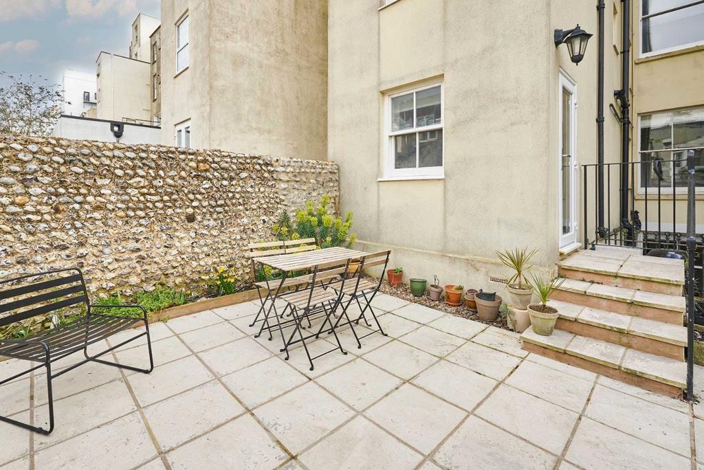Brunswick Place, Hove, BN3