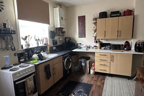 2 bedroom terraced house for sale, Hollin Bridge Street, Blackburn, Lancashire, BB2 4AY