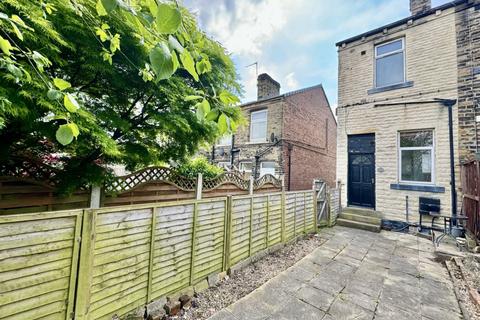 2 bedroom terraced house for sale, Sykes Street, Cleckheaton, BD19