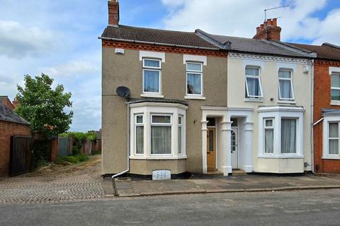 3 bedroom end of terrace house for sale, Cedar Road, Abington, Northampton NN1 4RN