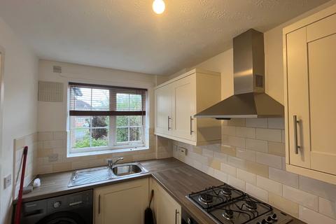 3 bedroom semi-detached house to rent, Wymondham Way, Melton Mowbray LE13