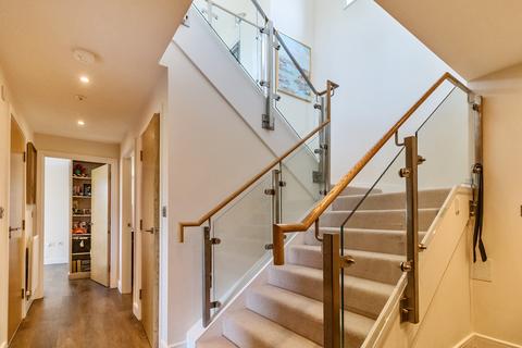 3 bedroom penthouse for sale, Vicus Way, Maidenhead, SL6