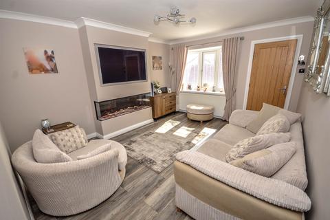 37 Beaconside, South Shields, NE34 7PY