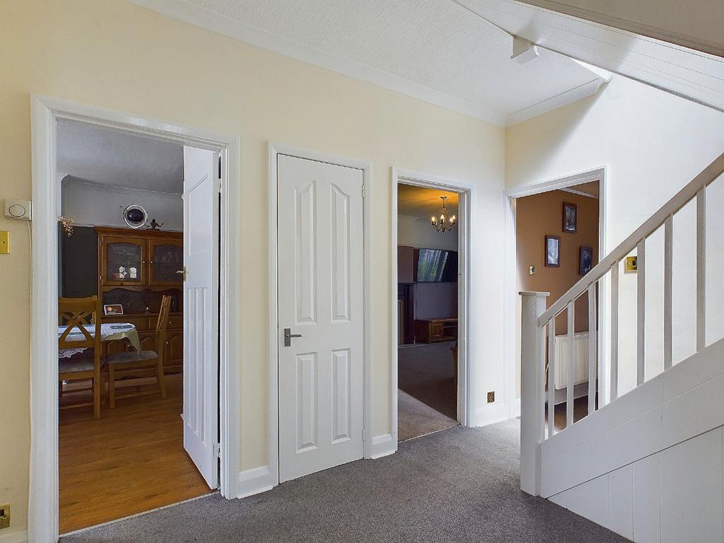 Braundton Avenue, Sidcup DA15 5 bed semidetached house for sale £850,000