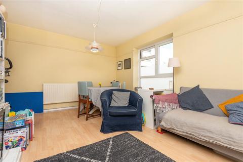 3 bedroom flat for sale, Thornhill Gardens, Leyton, London, E10