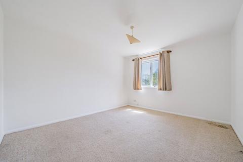 13 Dairymans Walk, Guildford, GU4 7FE