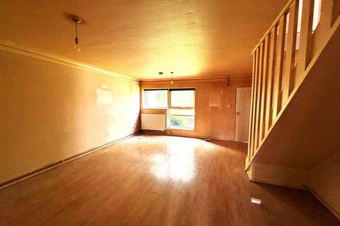 5 Coltstead, New Ash Green, Longfield, DA3 8LN