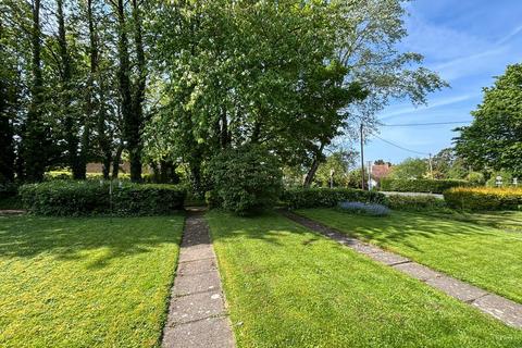 5 Coltstead, New Ash Green, Longfield, DA3 8LN