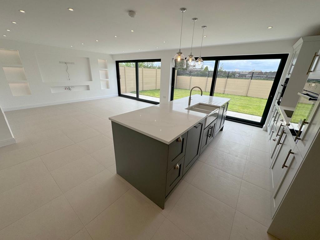 Farriers Fold, Gill Lane, Walmer... 6 bed detached house for sale £