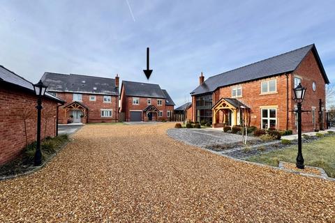 6 bedroom detached house for sale, Farriers Fold, Gill Lane, Walmer Bridge, Preston, PR4