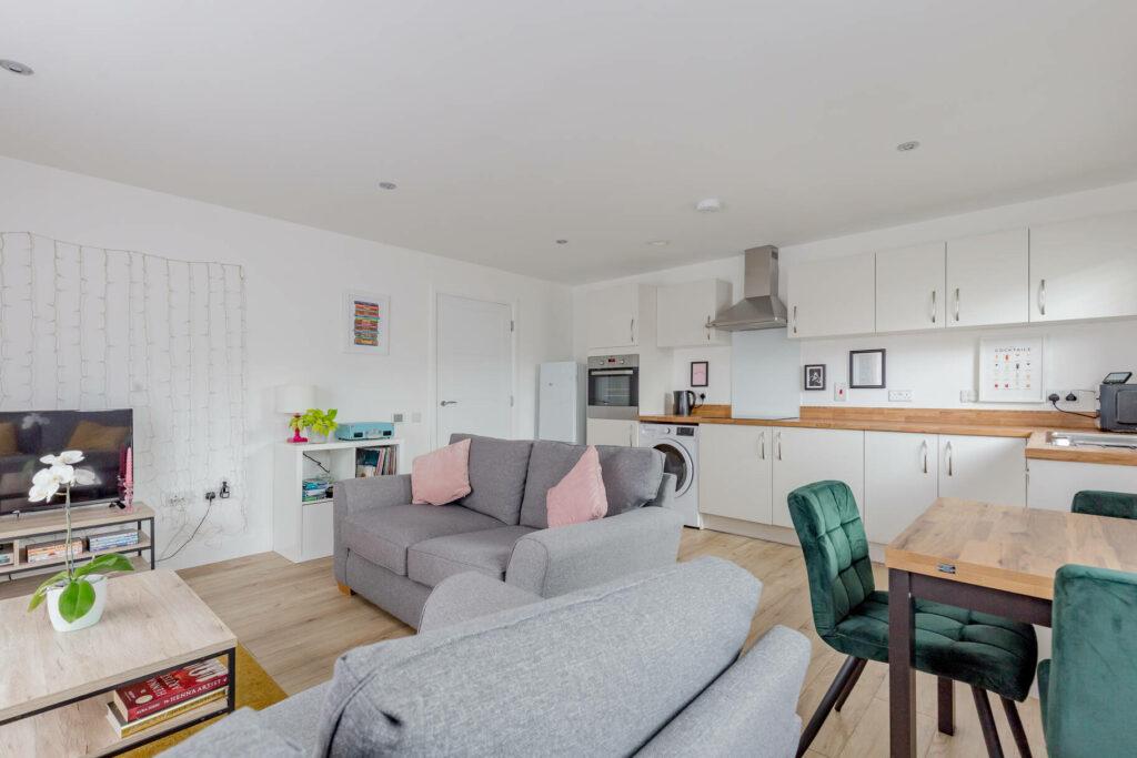 Ashley Place, Edinburgh EH6 2 bed ground floor flat for sale £225,000