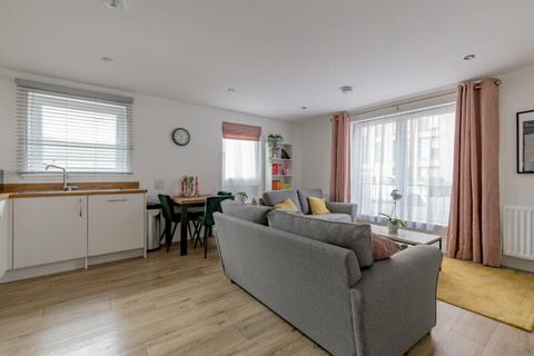 2 bedroom ground floor flat for sale, Ashley Place, Edinburgh EH6