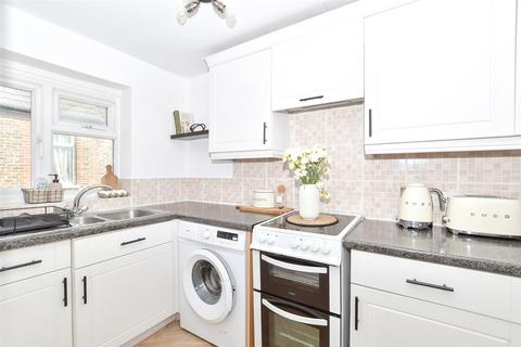174 Kingston Road, Leatherhead, KT22 7PZ