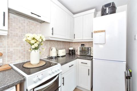 174 Kingston Road, Leatherhead, KT22 7PZ