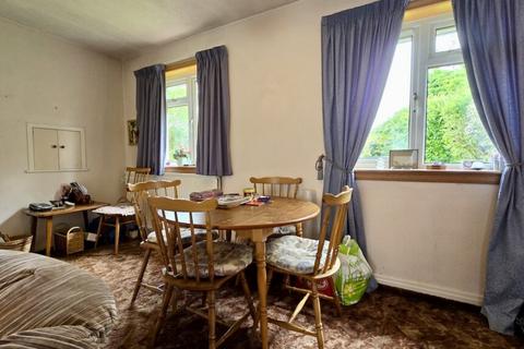 90 Balmuildy Road, Bishopbriggs, Glasgow, G64 3AP
