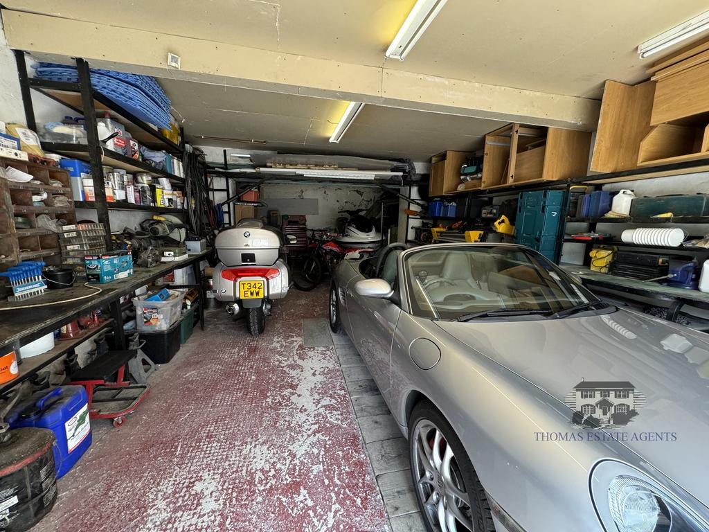 Integral Garage