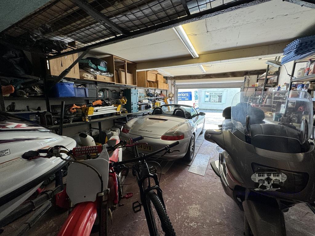 Integral Garage