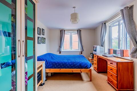73 Bristol South End, Bristol, BS3 5BJ