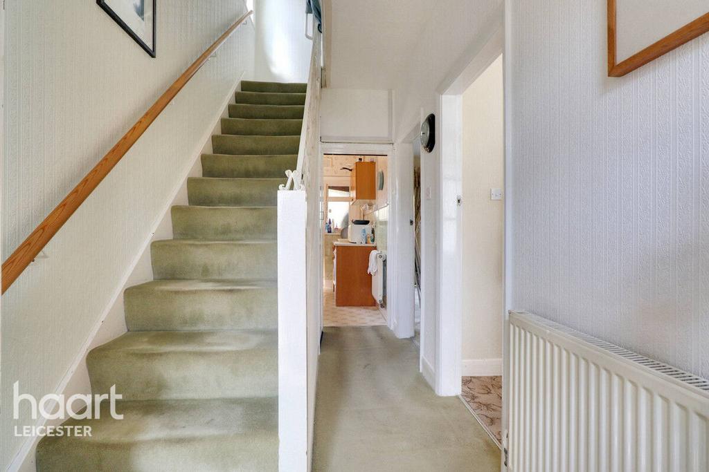 Cranfield Road, Leicester 3 bed semidetached house for sale £225,000