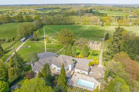 undefined, Longcross, Surrey, KT16