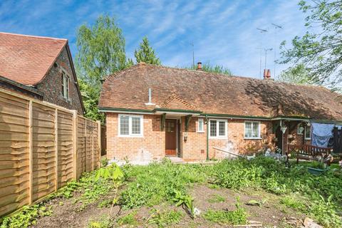 1 bedroom bungalow for sale, Reading RG7