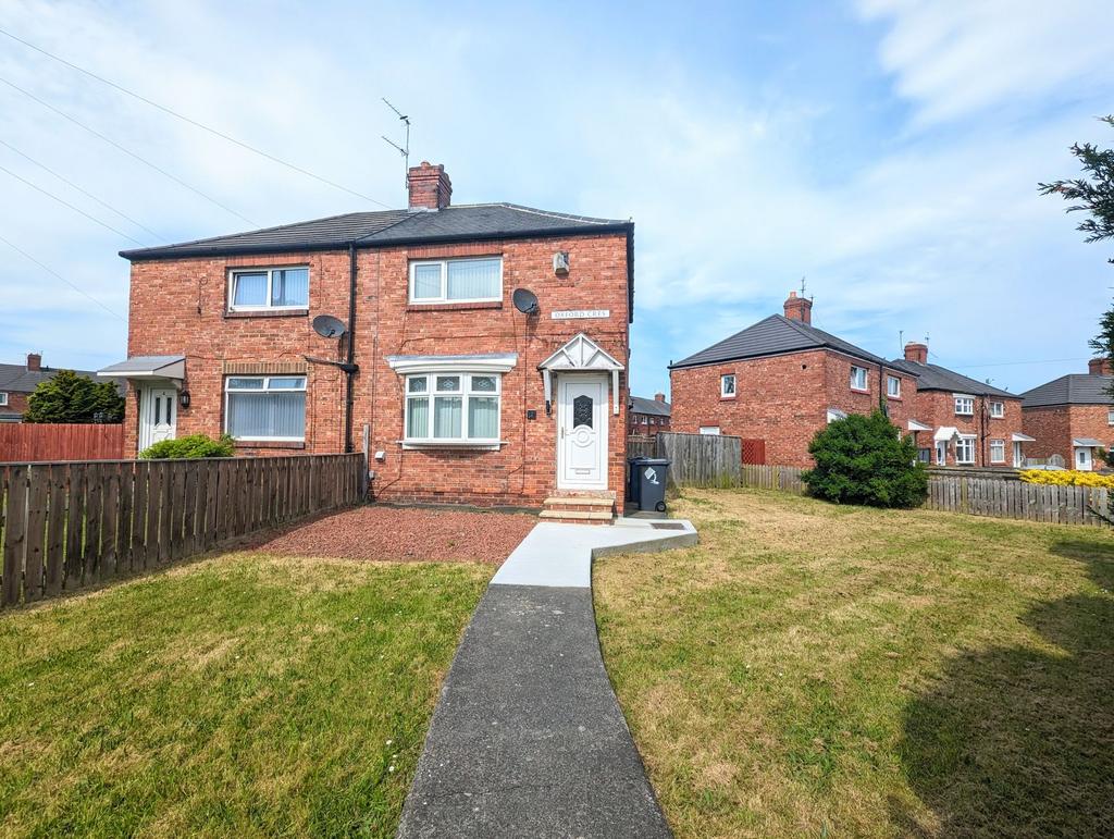 Oxford Crescent, Hebburn, NE31 2 bed semidetached house for sale £