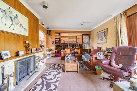 9 Waterfield Drive, Warlingham, CR6 9HP