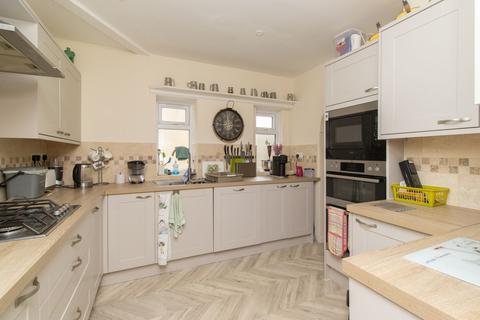 3 bedroom semi-detached house for sale, Northdown Hill, Broadstairs, CT10