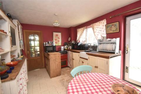 4 bedroom detached house for sale, Woodfield Road, Ledbury, Herefordshire, HR8