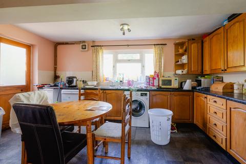 9 Crofts Estate, Sandford, Crediton, EX17 4LX