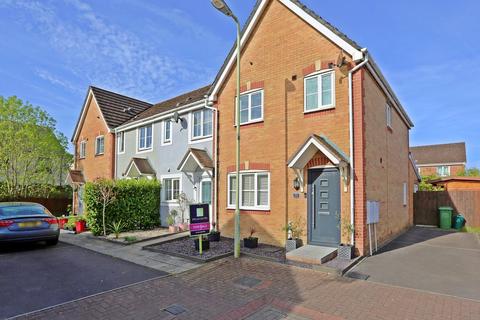 32 Bluebell Drive, Llanharan, Pontyclun, CF72 9UN