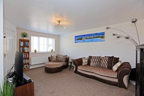 32 Bluebell Drive, Llanharan, Pontyclun, CF72 9UN