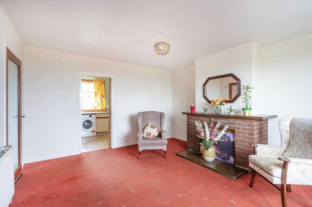 1 Maranatha Crescent, FK2 0DF 3 bed end of terrace house for sale £
