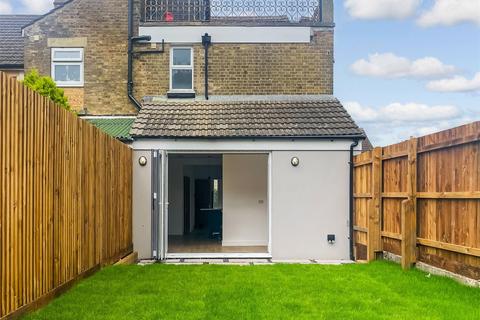 4 bedroom end of terrace house for sale, Bower Lane, Maidstone, Kent