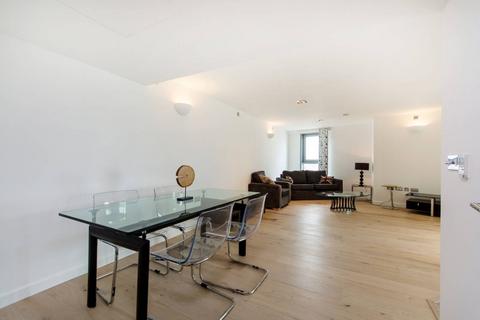 2 bedroom flat to rent, Bridges Court Road, Battersea, London, SW11