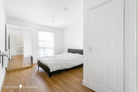 2 bedroom flat to rent, Harry Zeital Way, Fenland House Harry Zeital Way, E5