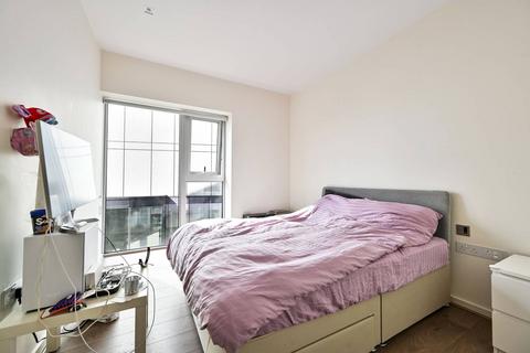 1 bedroom flat to rent, Columbia Gardens, Earls Court, London, SW6