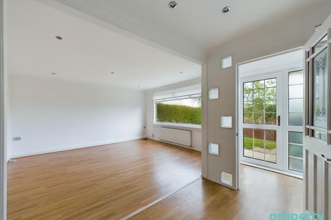 3 bedroom terraced house to rent, Ash Avenue, East Kilbride, South Lanarkshire, G75