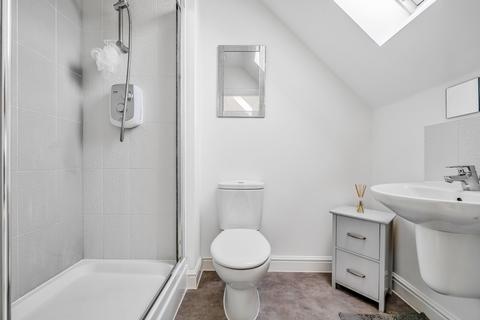 3 Blaker Close, Folkestone, CT20 3FL