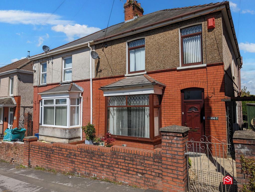 Cimla Road, Neath, Neath Port Talbot.... 3 bed semi-detached house for
