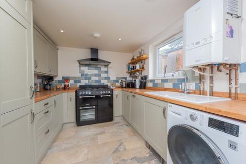 2 bedroom end of terrace house for sale, Winchester Street, Farnborough, GU14