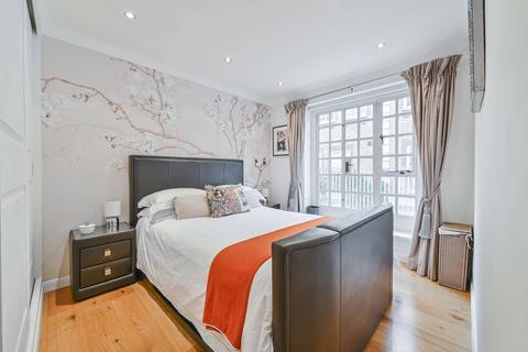 28 Devonshire Close, London, W1G 7BD