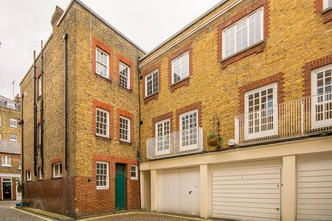 28 Devonshire Close, London, W1G 7BD