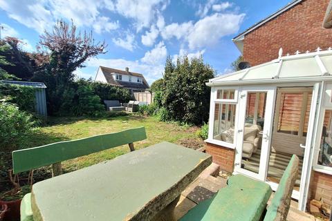 3 bedroom detached house for sale, Albion Road, Selsey