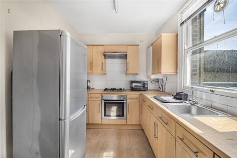 2 bedroom maisonette to rent, New Cross Road, London, SE14