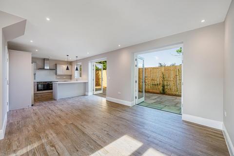 3 bedroom house for sale, Twyford Avenue, Acton, W3