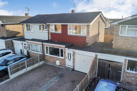 3 bedroom semi-detached house for sale, Byron Close, Canvey Island
