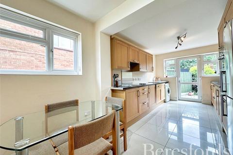 3 bedroom semi-detached house for sale, Birch Crescent, Hornchurch, RM11